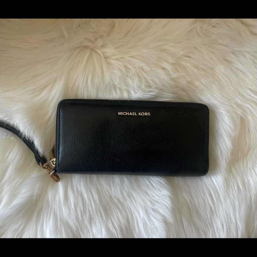 Michael Kors wallet